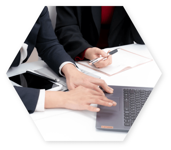 打ち合わせをしている写真